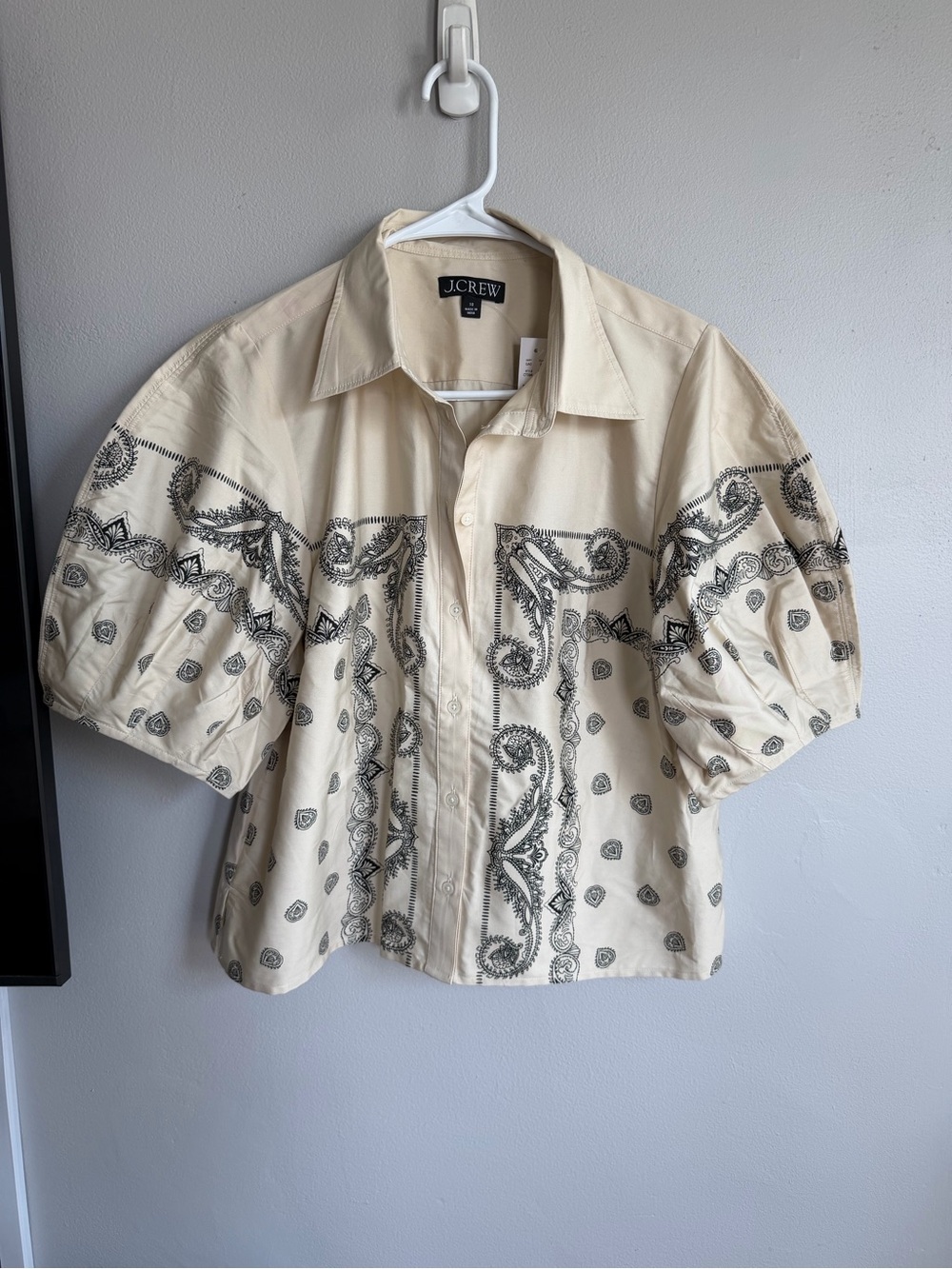 NWT J. Crew Bell sleeve button-up shirt in bandana print Cotton 10 - Picture 3 of 10